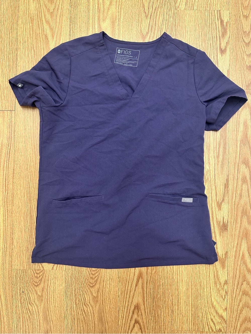 FIGS Casma Purple Scrub Top